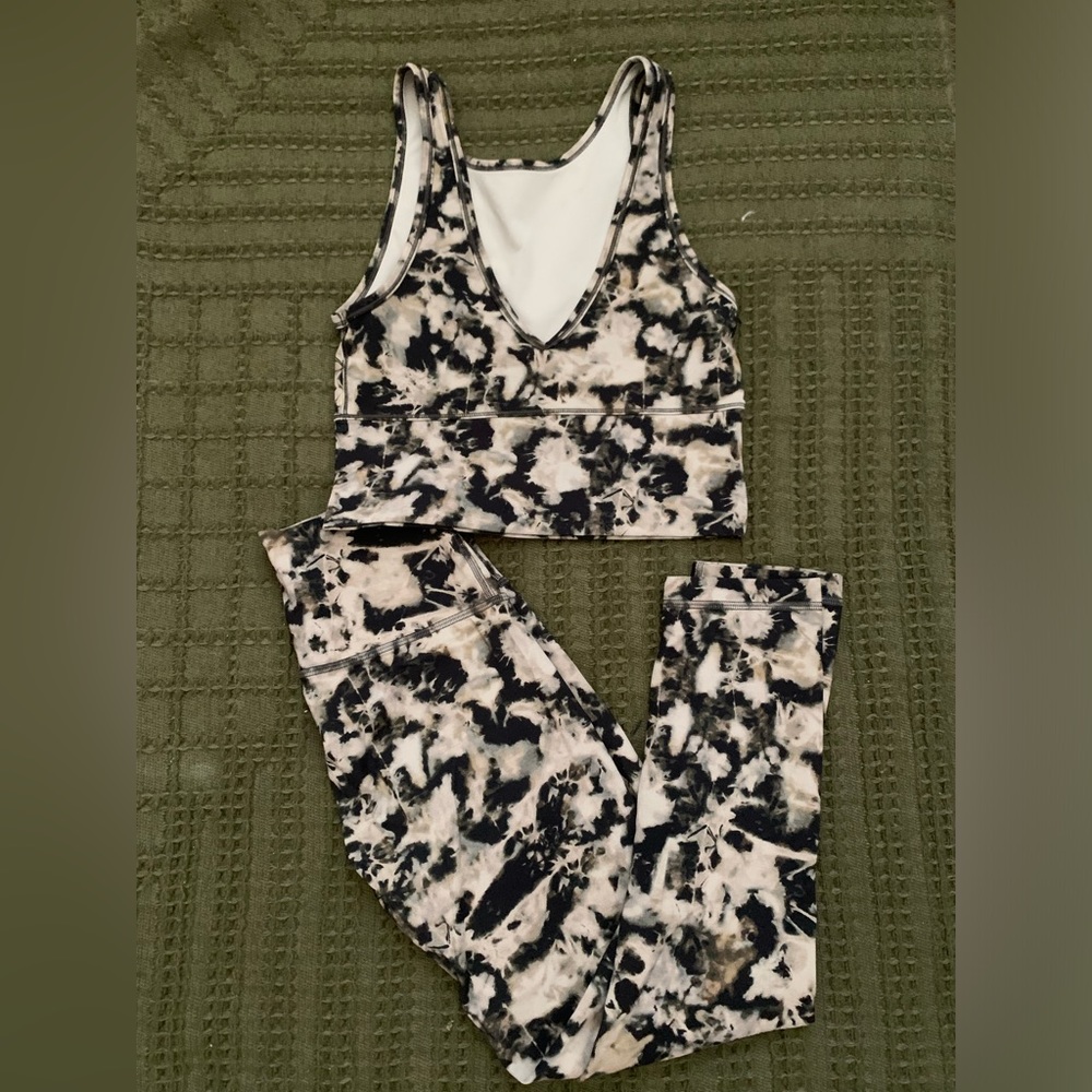 Lululemon Athletica Matching Set Size 6